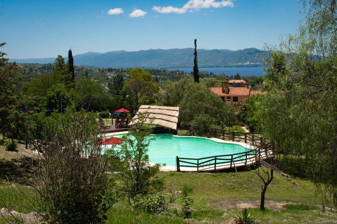 Capilla Del Lago Hotel Villa Carlos Paz Bagian luar foto