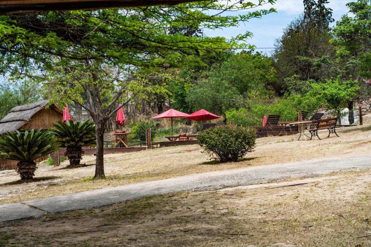 Capilla Del Lago Hotel Villa Carlos Paz Bagian luar foto